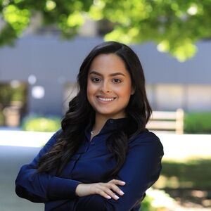 Meet your Posher, Lina